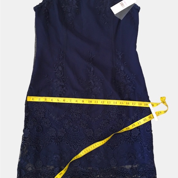 Nanette Lepore Lace Sheath Dress, Sz 10 - Picture 14 of 14